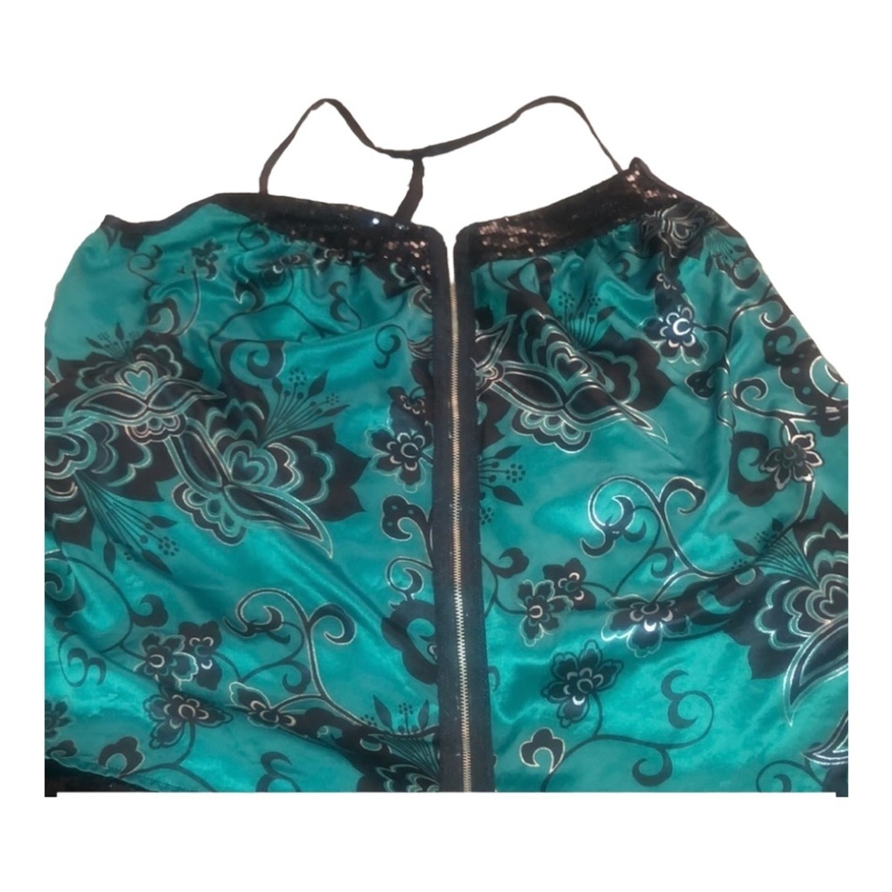 Charlotte Russe size XL green & black print silky racerback camisole zip front